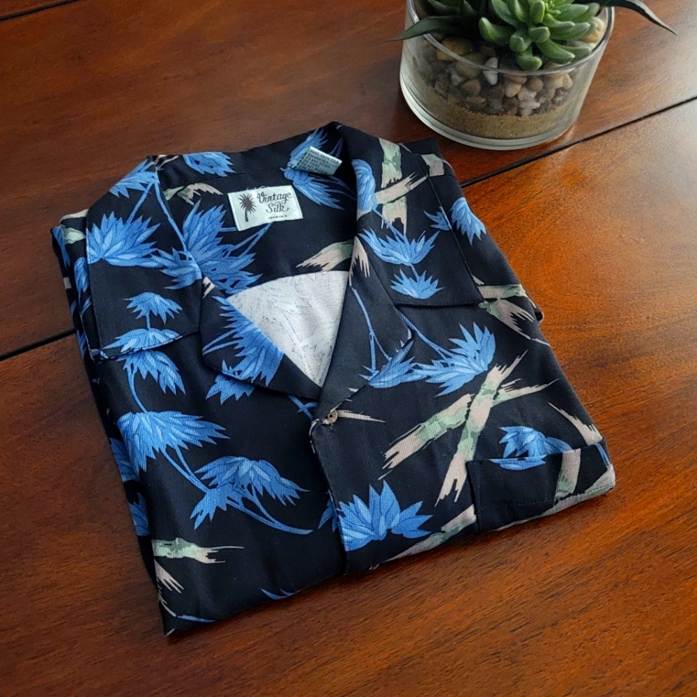 Vintage Silk Hawaiian Button Down Shirt